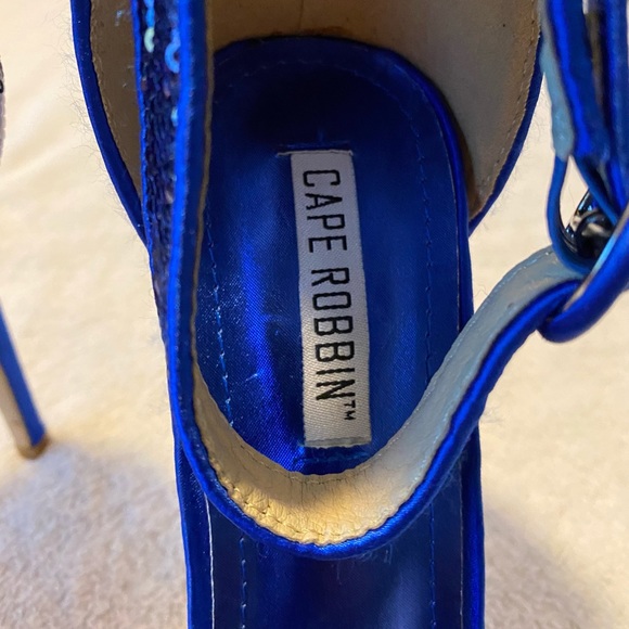 Almost New Super Glamorous Heels By CAPE ROBBIN - Heel Height 5” - box 42 - Picture 8 of 9